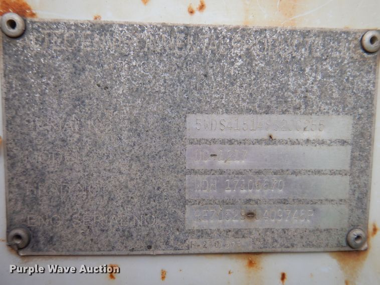 image for item JH9874 2008 Altec DC1217  wood chipper