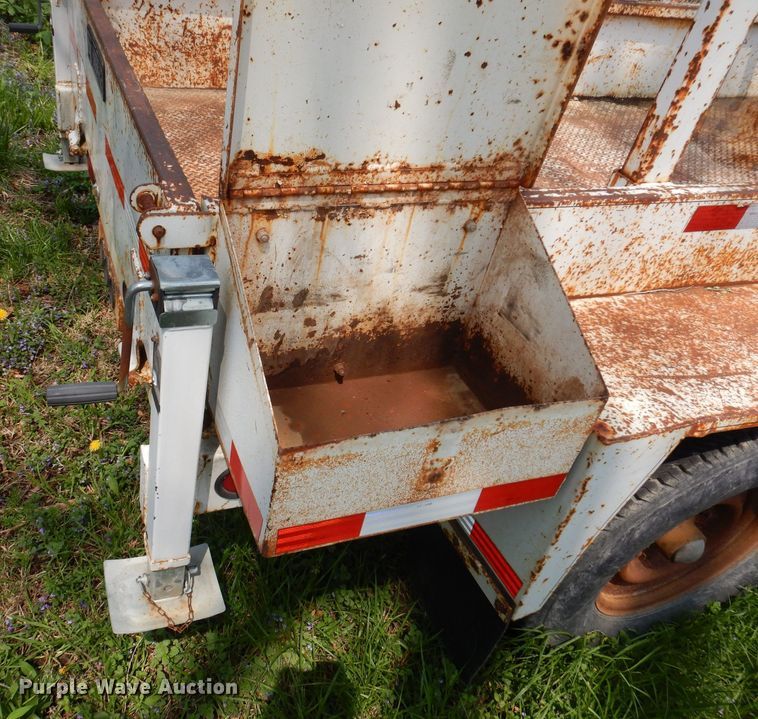 image for item JH9875 1999 Kiefer  reel trailer