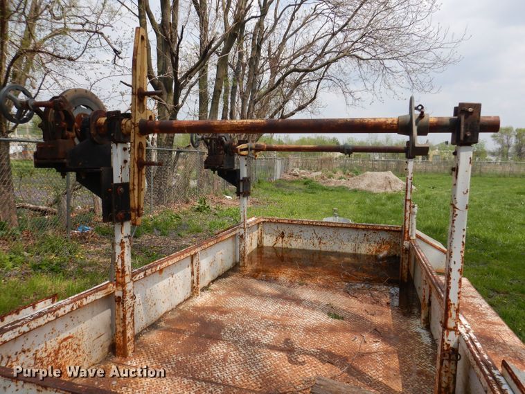 image for item JH9875 1999 Kiefer  reel trailer