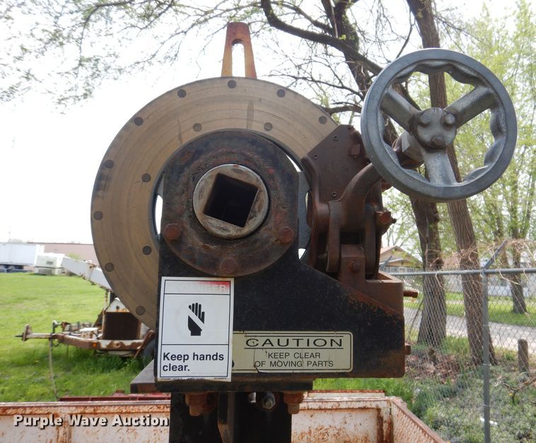 image for item JH9875 1999 Kiefer  reel trailer