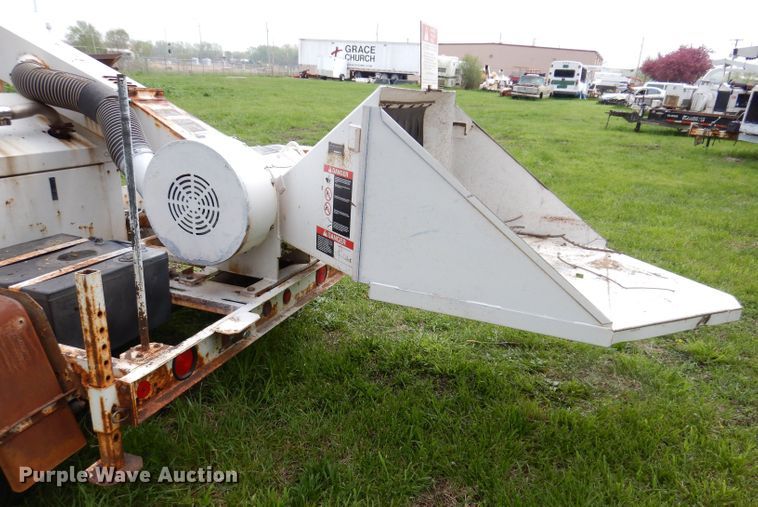 image for item JH9876 Wood Chuck  wood chipper