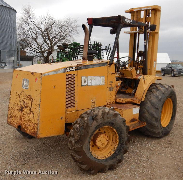 image for item JH9878 1997 John Deere 486E  forklift