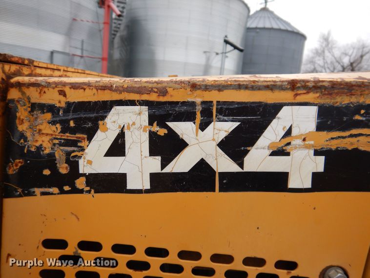 image for item JH9878 1997 John Deere 486E  forklift