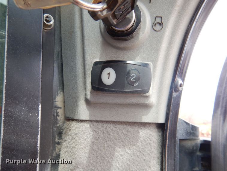 image for item JH9880 2014 Caterpillar 289D  tracked skid steer loader