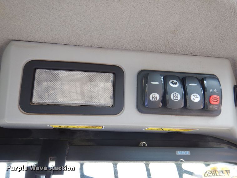 image for item JH9880 2014 Caterpillar 289D  tracked skid steer loader