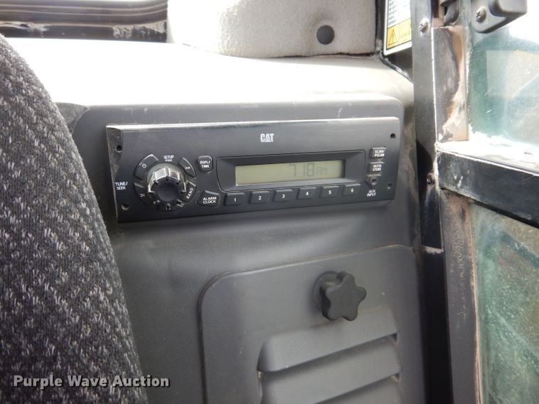 image for item JH9880 2014 Caterpillar 289D  tracked skid steer loader