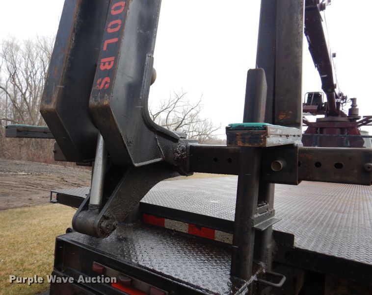 image for item JK9426 1998 Ford Louisville  crane truck