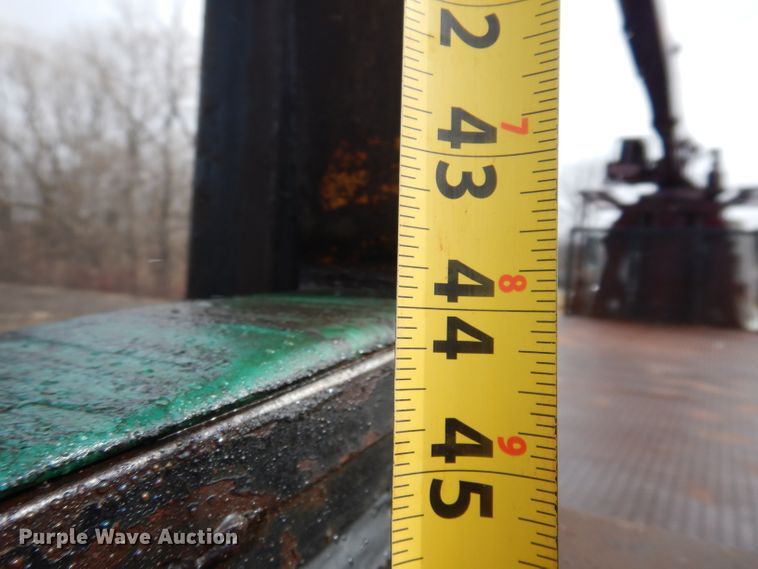 image for item JK9426 1998 Ford Louisville  crane truck