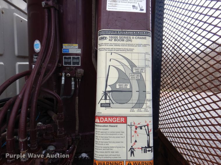 image for item JK9426 1998 Ford Louisville  crane truck