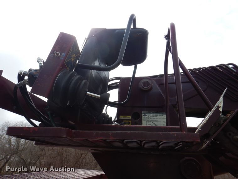 image for item JK9426 1998 Ford Louisville  crane truck