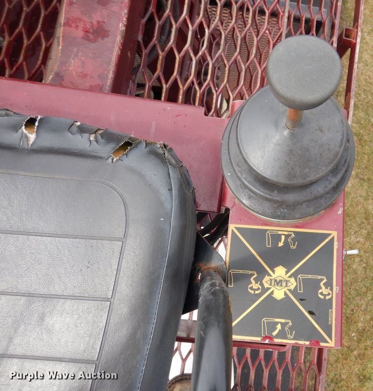 image for item JK9426 1998 Ford Louisville  crane truck