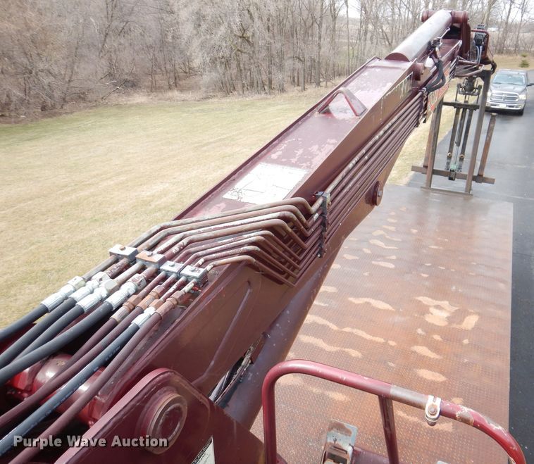 image for item JK9426 1998 Ford Louisville  crane truck