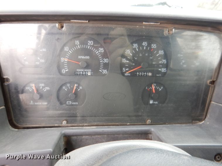 image for item JK9426 1998 Ford Louisville  crane truck