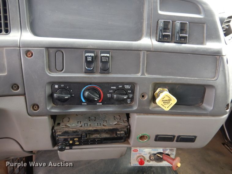 image for item JK9426 1998 Ford Louisville  crane truck