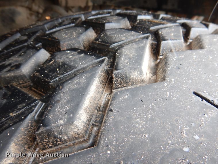 image for item JK9426 1998 Ford Louisville  crane truck