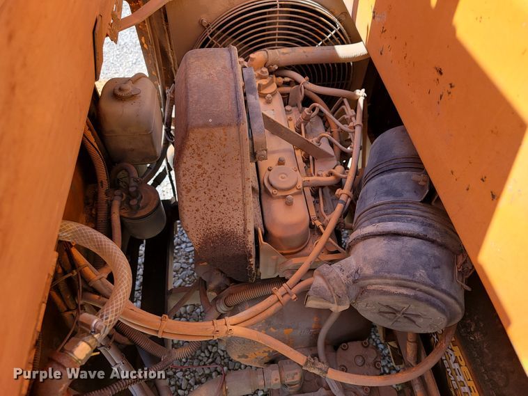 image for item JL9573 LeeBoy 400 Super  double drum vibratory roller