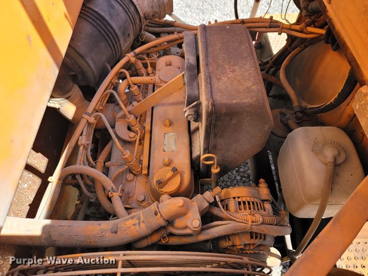 image for item JL9573 LeeBoy 400 Super  double drum vibratory roller