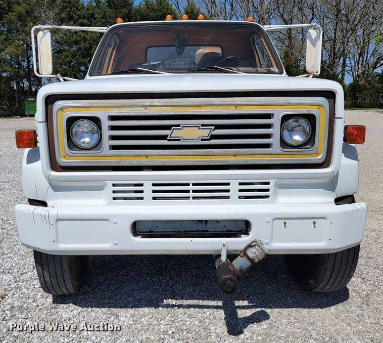 image for item JL9574 1987 Chevrolet C70  oil distributor truck