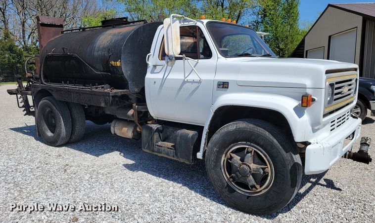 image for item JL9574 1987 Chevrolet C70  oil distributor truck