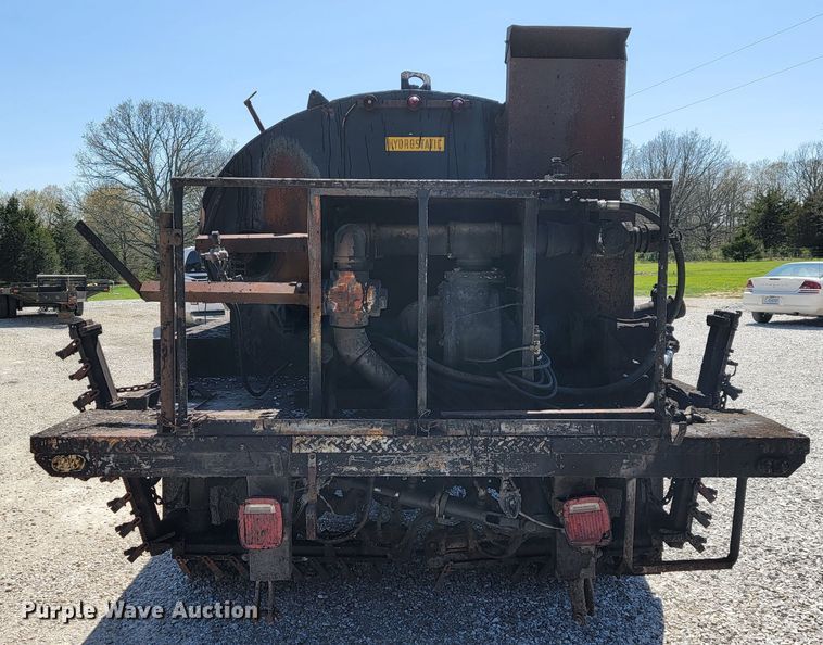 image for item JL9574 1987 Chevrolet C70  oil distributor truck