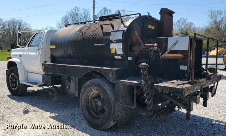 image for item JL9574 1987 Chevrolet C70  oil distributor truck