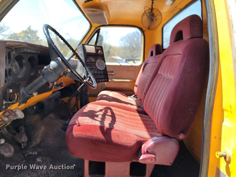 image for item JL9574 1987 Chevrolet C70  oil distributor truck