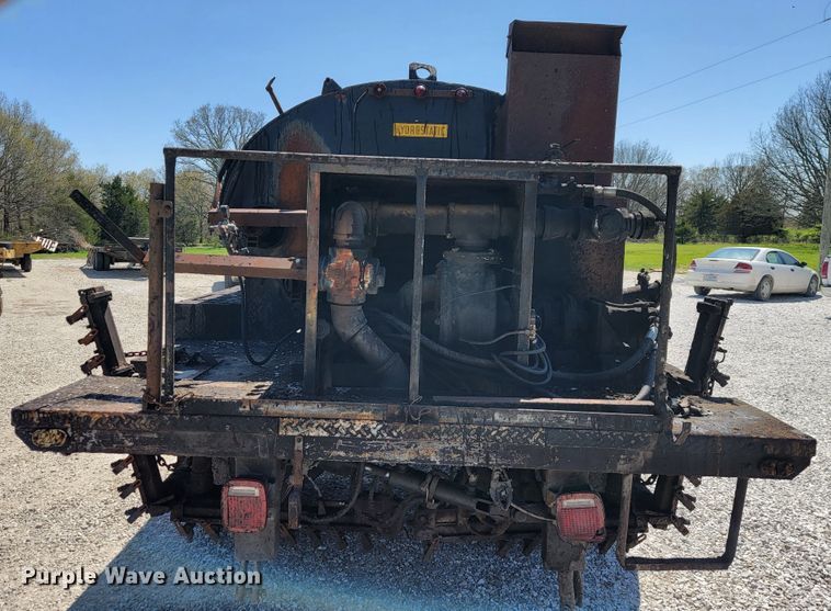 image for item JL9574 1987 Chevrolet C70  oil distributor truck