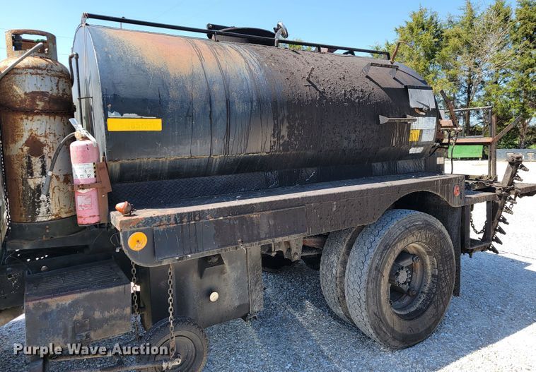 image for item JL9574 1987 Chevrolet C70  oil distributor truck