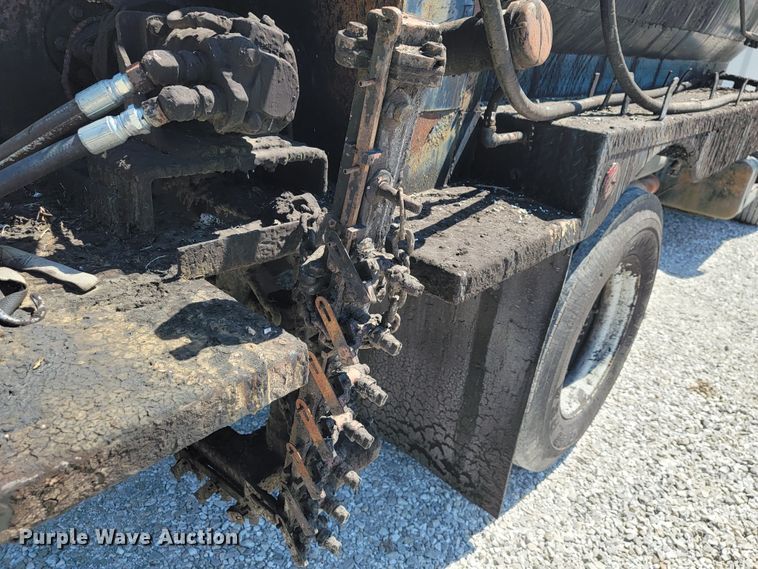 image for item JL9574 1987 Chevrolet C70  oil distributor truck