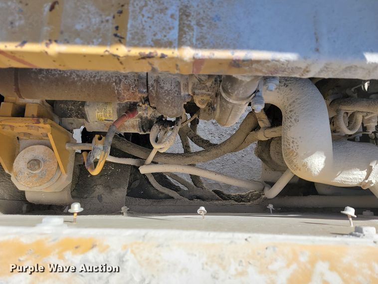 image for item JL9577 1997 Caterpillar 325BL  excavator