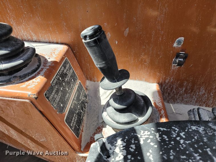 image for item JL9578 2004 Lull 1044C-54  telehandler