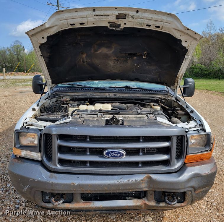 image for item JL9596 2002 Ford F350 Super Duty XL  bucket truck