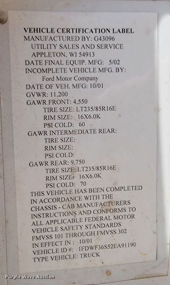 image for item JL9596 2002 Ford F350 Super Duty XL  bucket truck