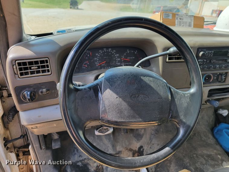 image for item JL9597 1999 Ford F450 Super Duty  bucket truck