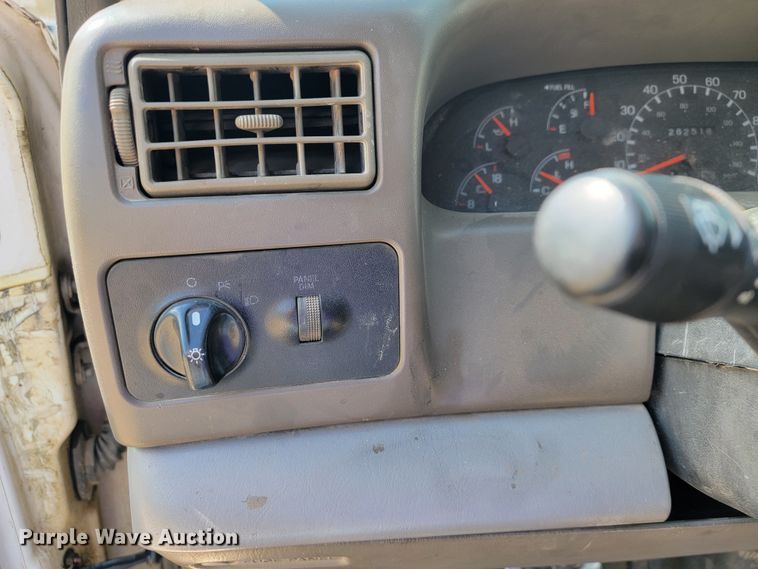 image for item JL9597 1999 Ford F450 Super Duty  bucket truck