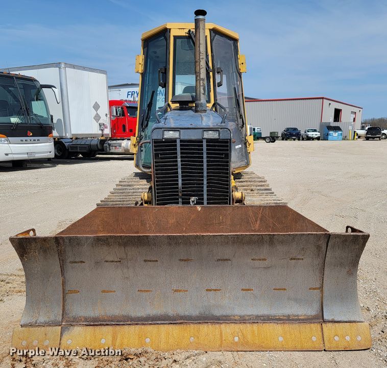 image for item JL9600 1999 John Deere 450H  dozer