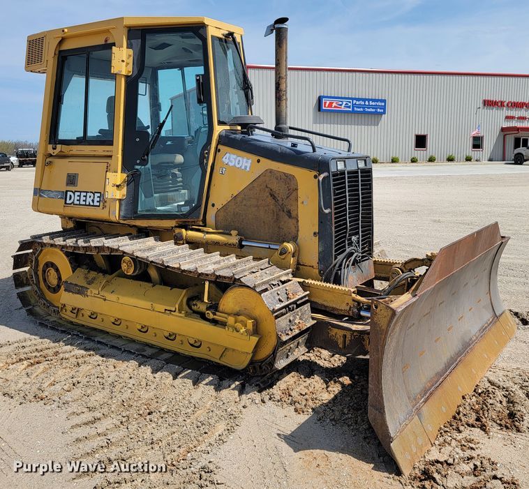 image for item JL9600 1999 John Deere 450H  dozer