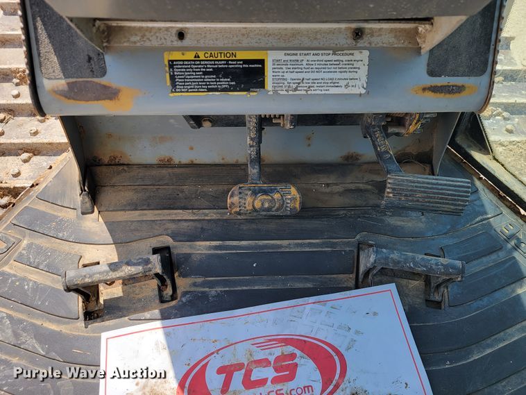 image for item JL9600 1999 John Deere 450H  dozer