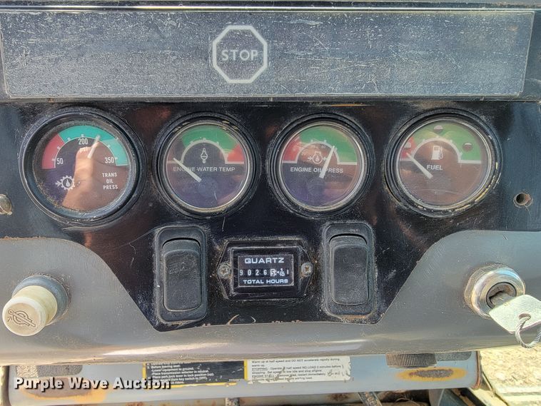 image for item JL9600 1999 John Deere 450H  dozer