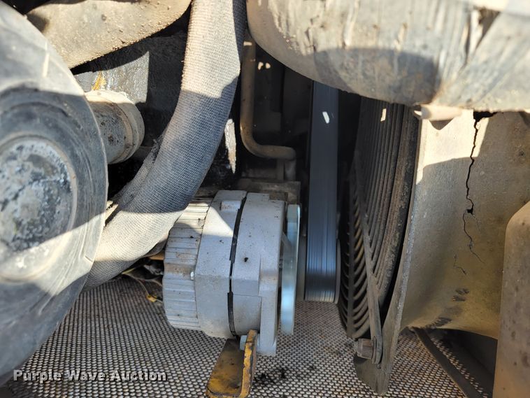 image for item JL9600 1999 John Deere 450H  dozer