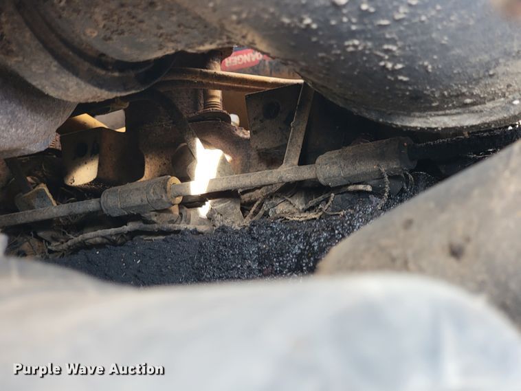 image for item JL9600 1999 John Deere 450H  dozer