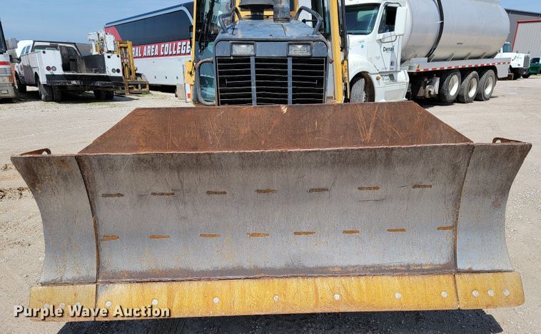 image for item JL9600 1999 John Deere 450H  dozer