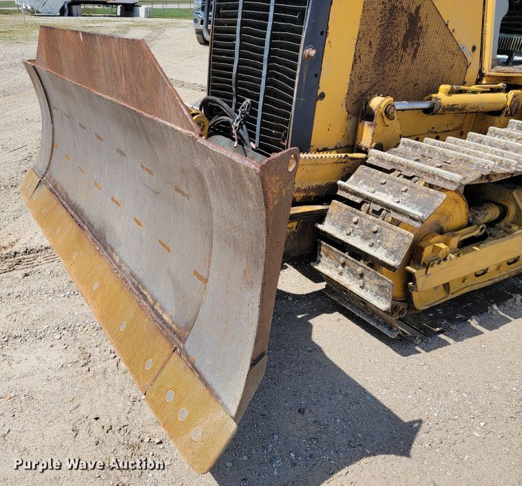 image for item JL9600 1999 John Deere 450H  dozer