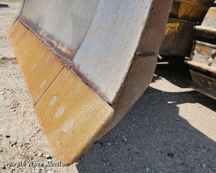 image for item JL9600 1999 John Deere 450H  dozer