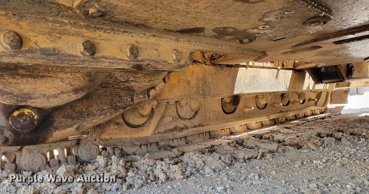 image for item JL9600 1999 John Deere 450H  dozer