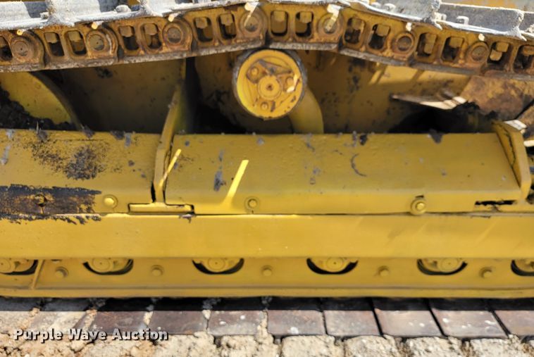 image for item JL9600 1999 John Deere 450H  dozer