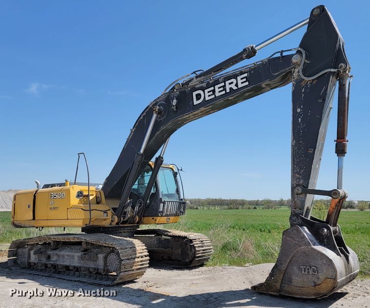 image for item JL9670 2008 John Deere 350D LC  excavator