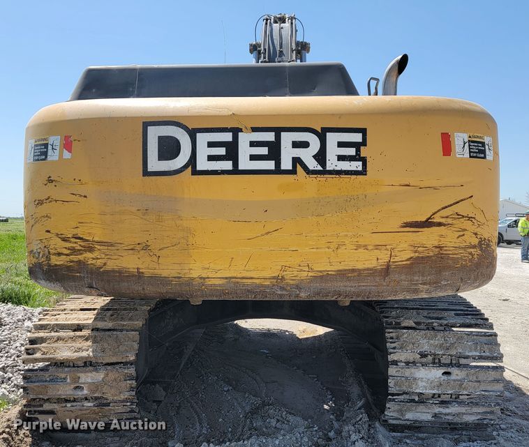 image for item JL9670 2008 John Deere 350D LC  excavator
