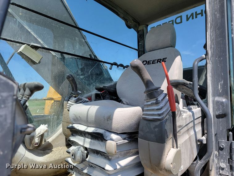 image for item JL9670 2008 John Deere 350D LC  excavator