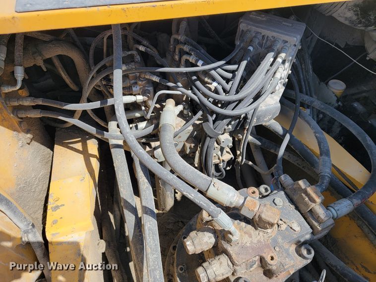 image for item JL9670 2008 John Deere 350D LC  excavator